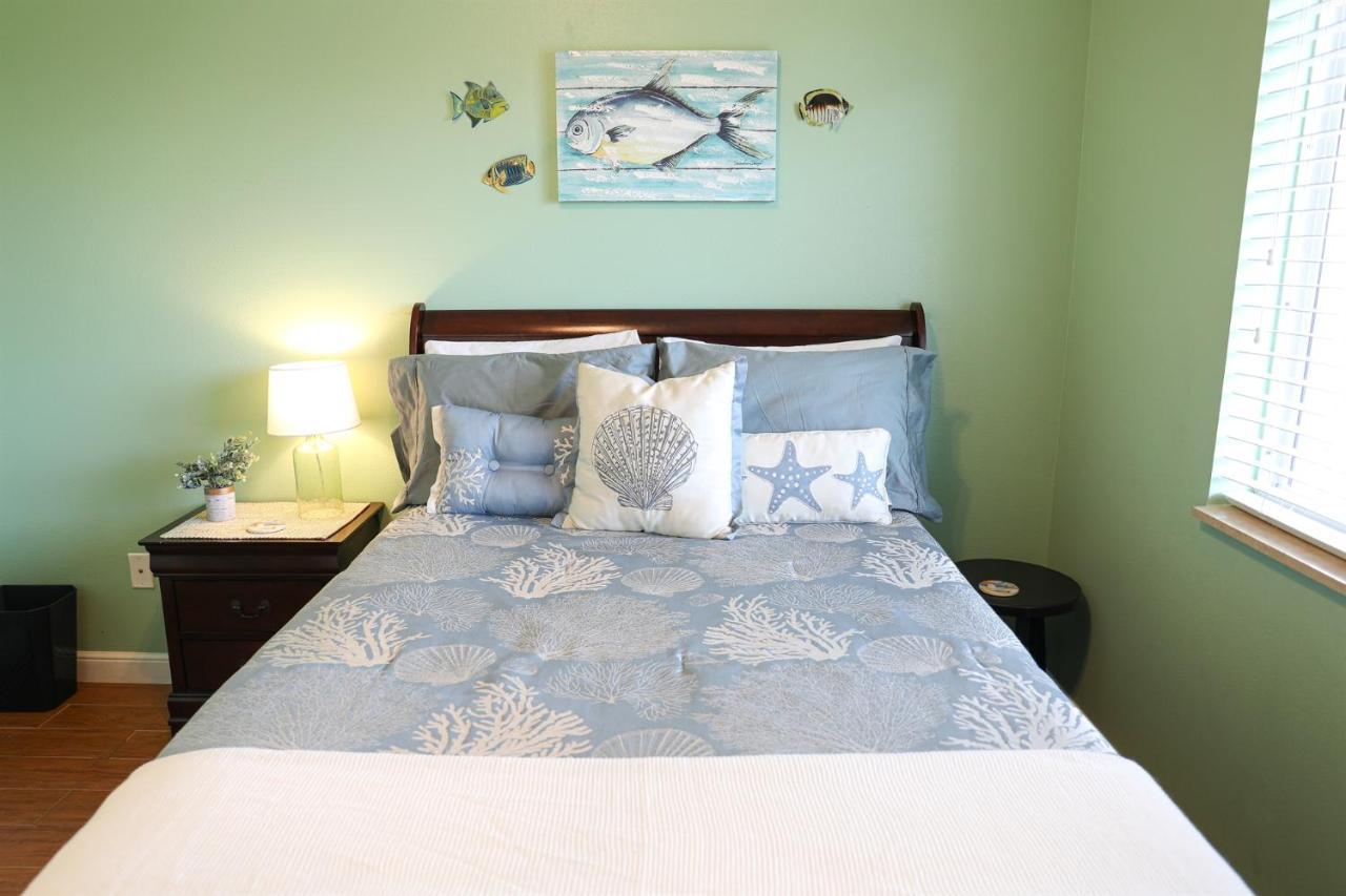 Dolphin Bay In Boca Ciega Resort - 2Br, Pool, Bay View Sankt Petersburg Zewnętrze zdjęcie